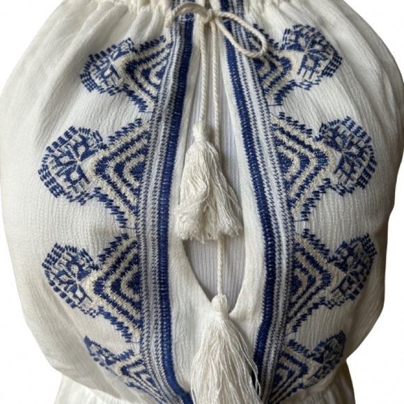 Missguided Women’s White with Blue Embroidery Romper. Size US 6. - Picture 7 of 15